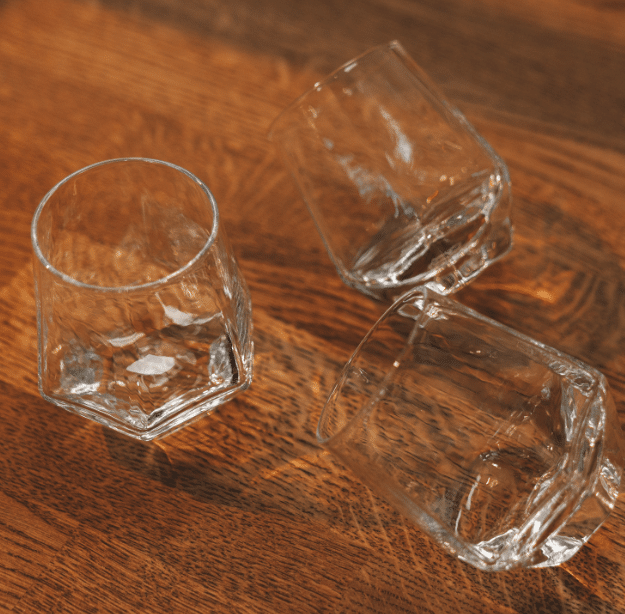 HEXA – 6 glas x 300